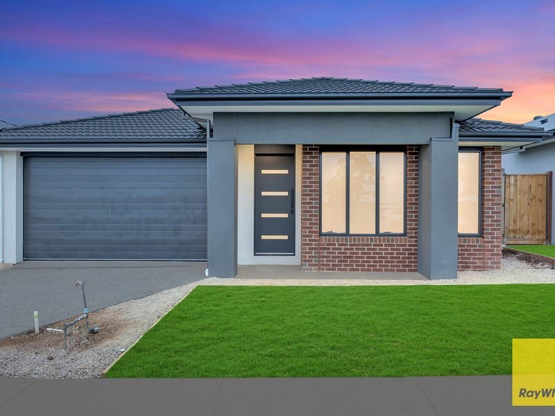 15 Zelkova Circuit, Fraser Rise