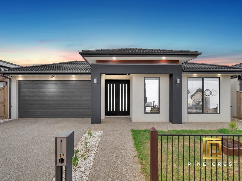 Custom family residence at 17 Juniper Grove, Rockbank